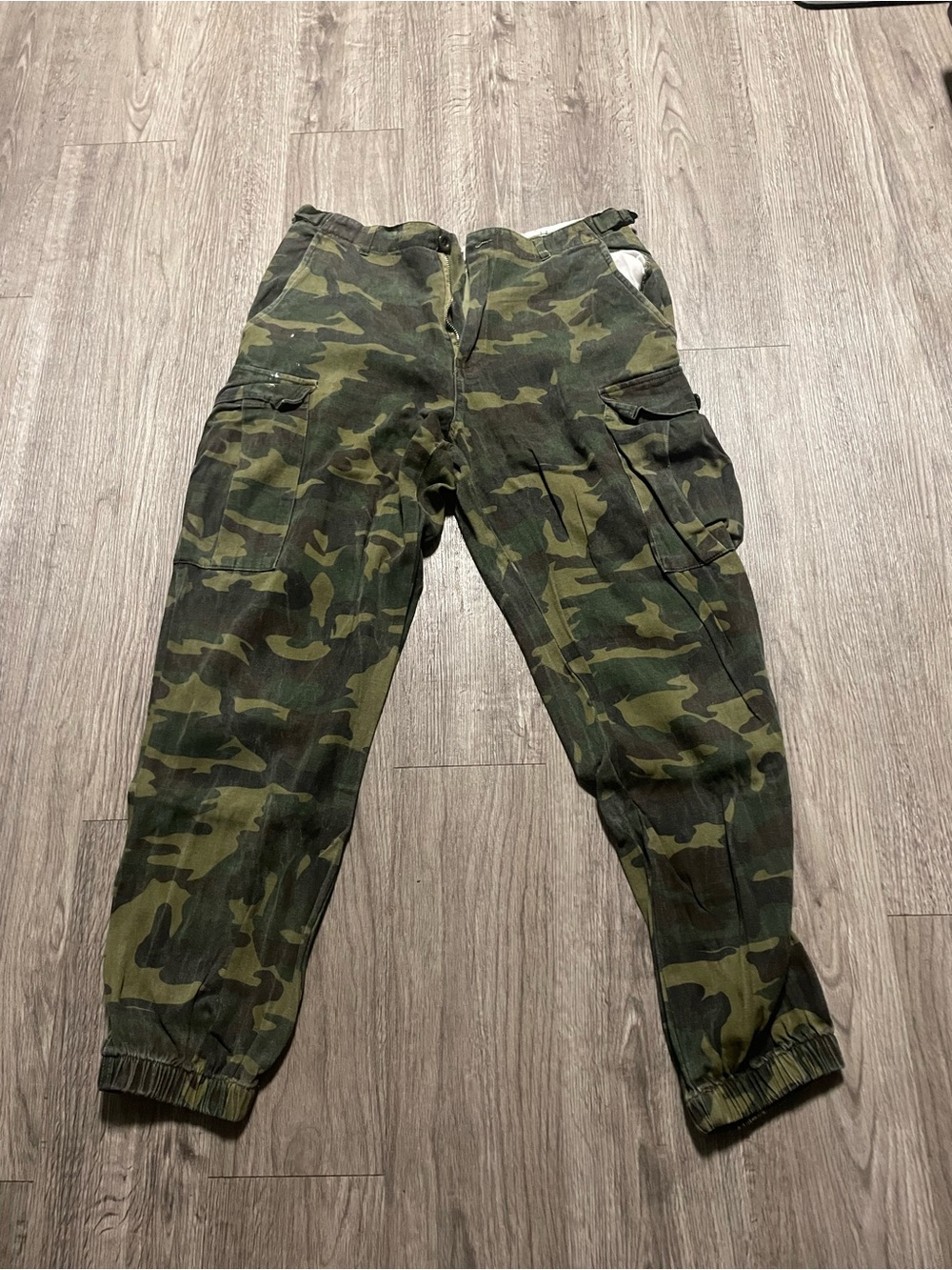 Fashion Nova Olive Green Camo Cargo Jogger Pants